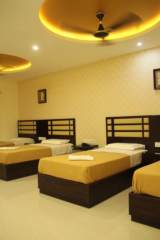 Hotel M.P Temples Inn Kumbakonam Bagian luar foto